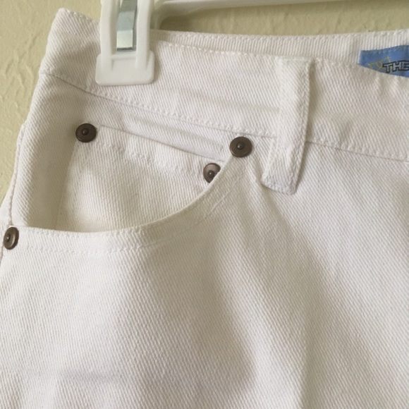 CapriJeans - Picture 3 of 6